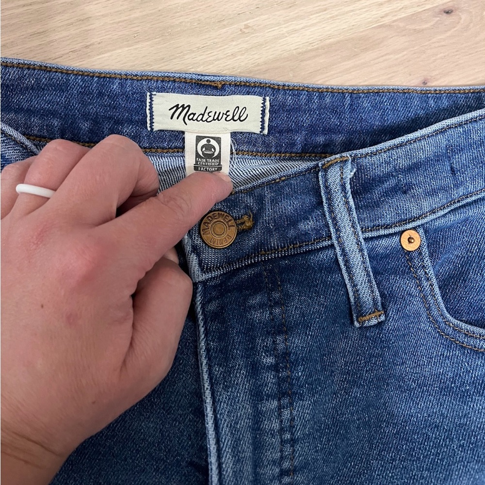NEW Madewell “curvy stovepipe” size 31